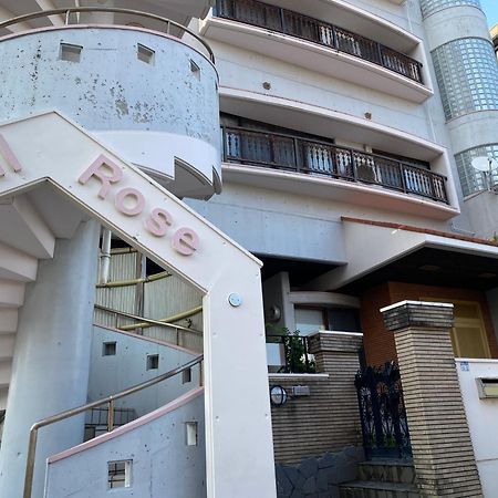 Joyful Rose Apartment Ginowan Exterior foto
