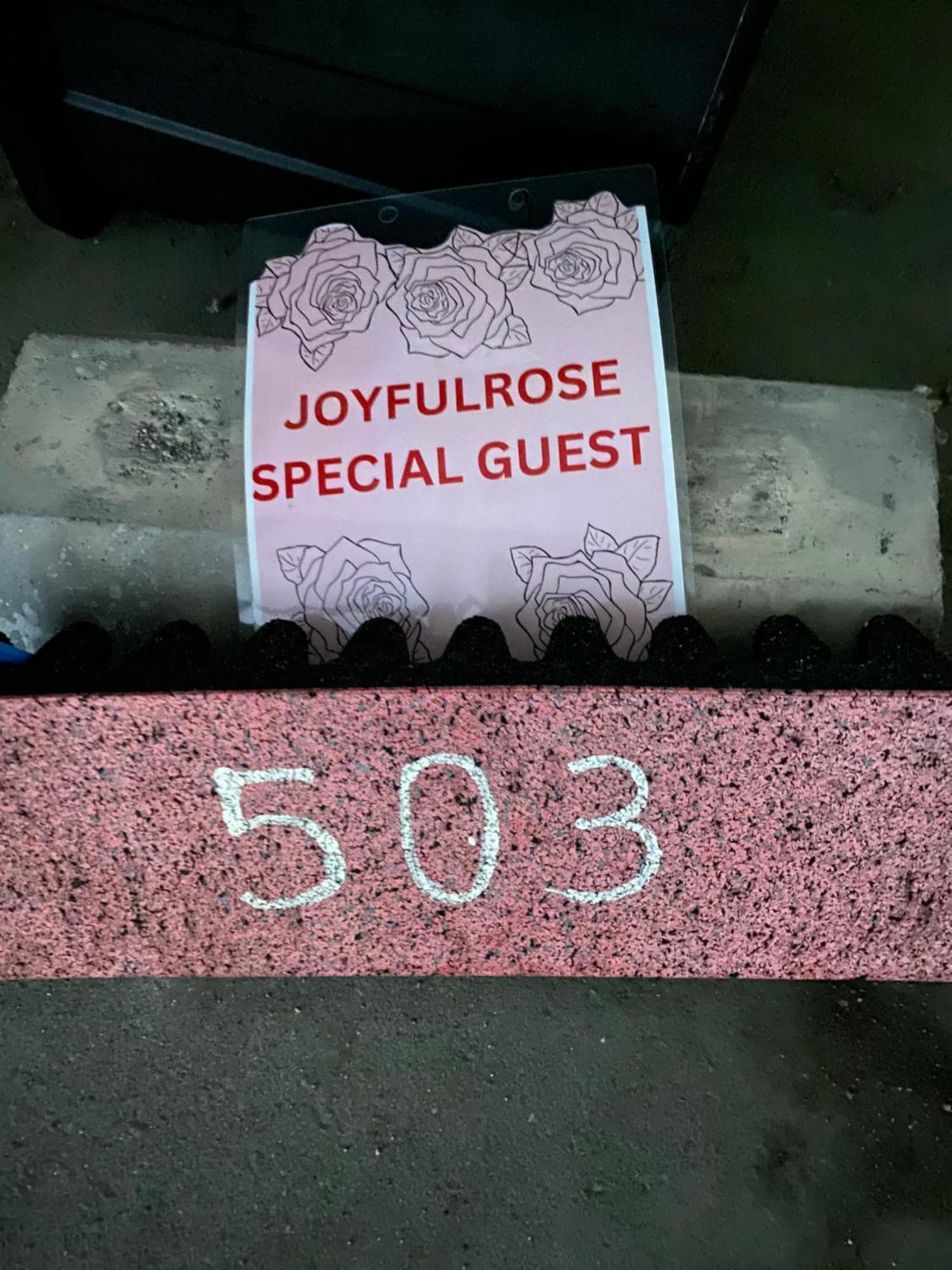 Joyful Rose Apartment Ginowan Exterior foto